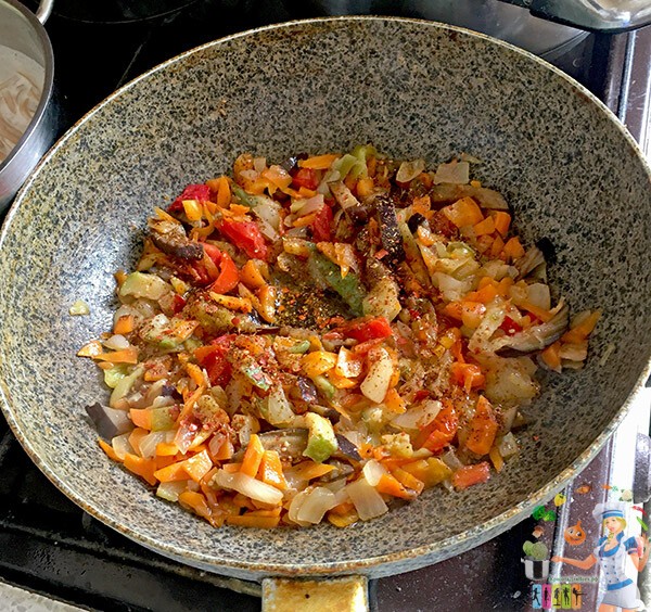 Гречневая лапша с овощами
