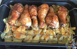 Куриные крылышки в духовке с сыром и картошкой. 25